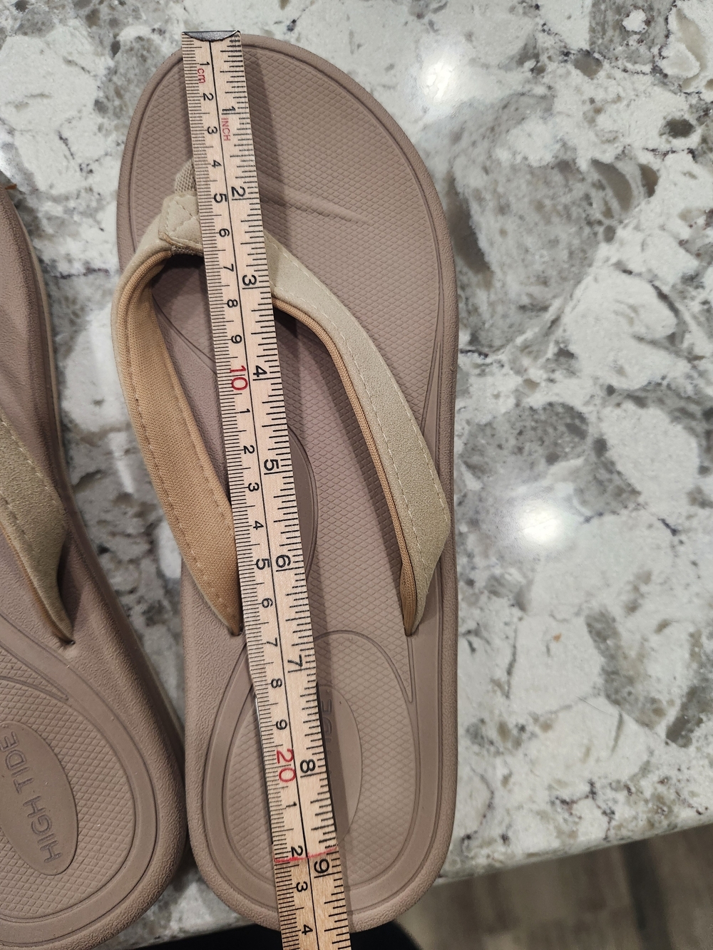 Women’s High Tide Flip Flops Size 7 Taupe Flip Flop Sandals - Picture 6 of 6